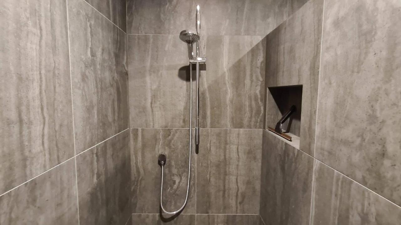 Kowhai Apartment - Private Opposite Golf Course Central Wanaka Zewnętrze zdjęcie
